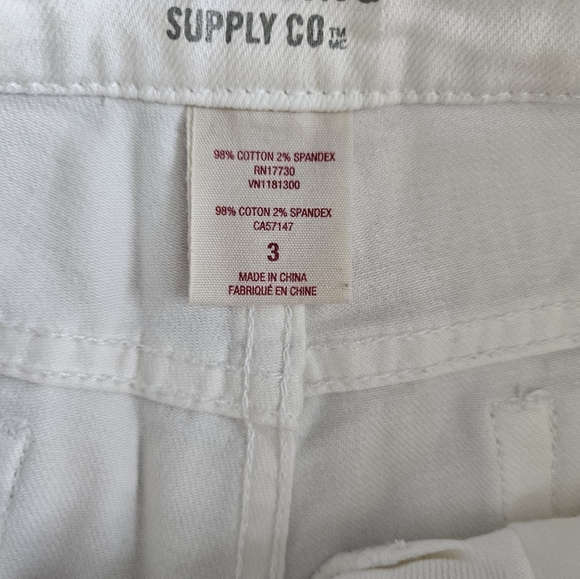 Women's Shorts - Picture 3 of 3